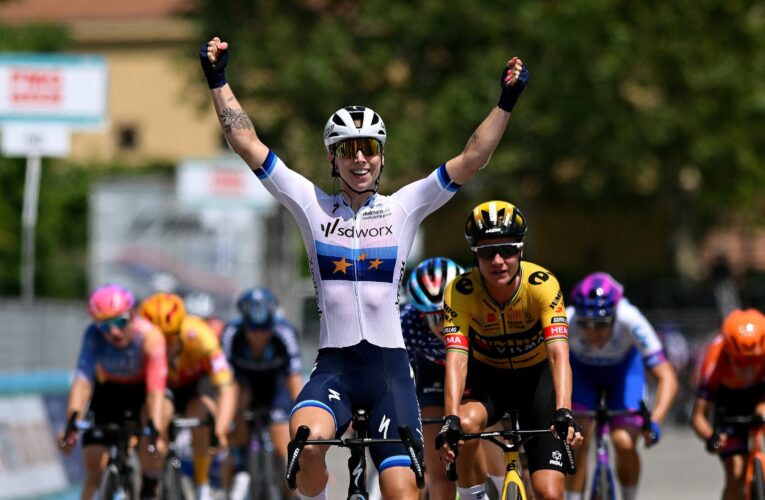 Giro d’Italia Donne 2023: Lorena Wiebes sprints to Stage 3 win as Annemiek van Vleuten keeps pink