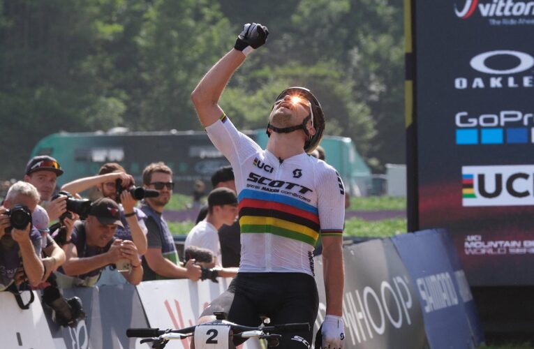 UCI Mountain Bike World Series: Nino Schurter powers to win at Val di Sole as Puck Pieterse claims dominant win