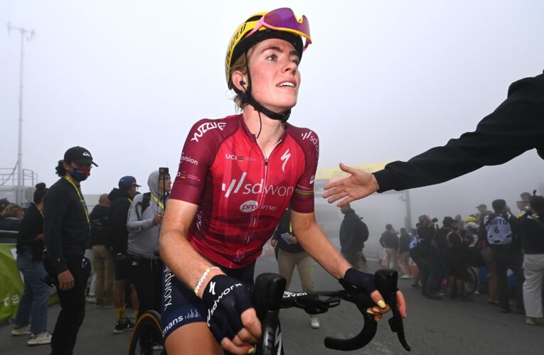 Demi Vollering powers into yellow on Tour de France Femmes stage 7 with imperious Tourmalet attack