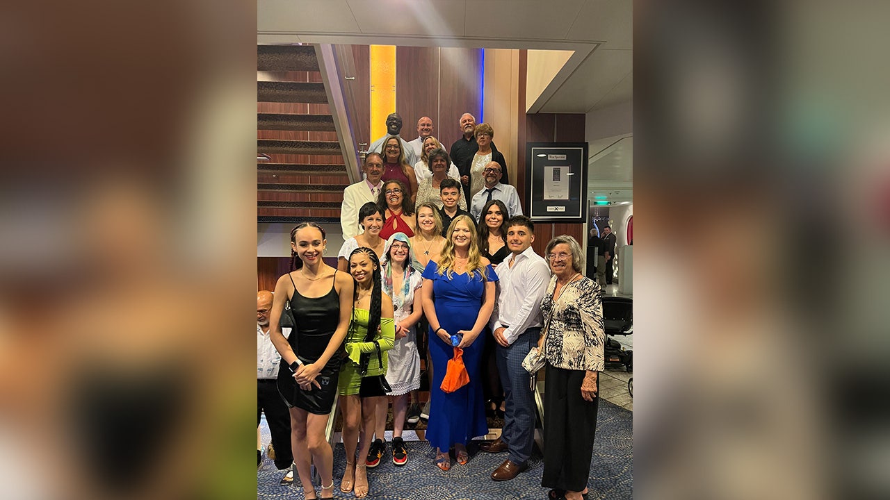 Jerrica Thacker with her family on a cruise