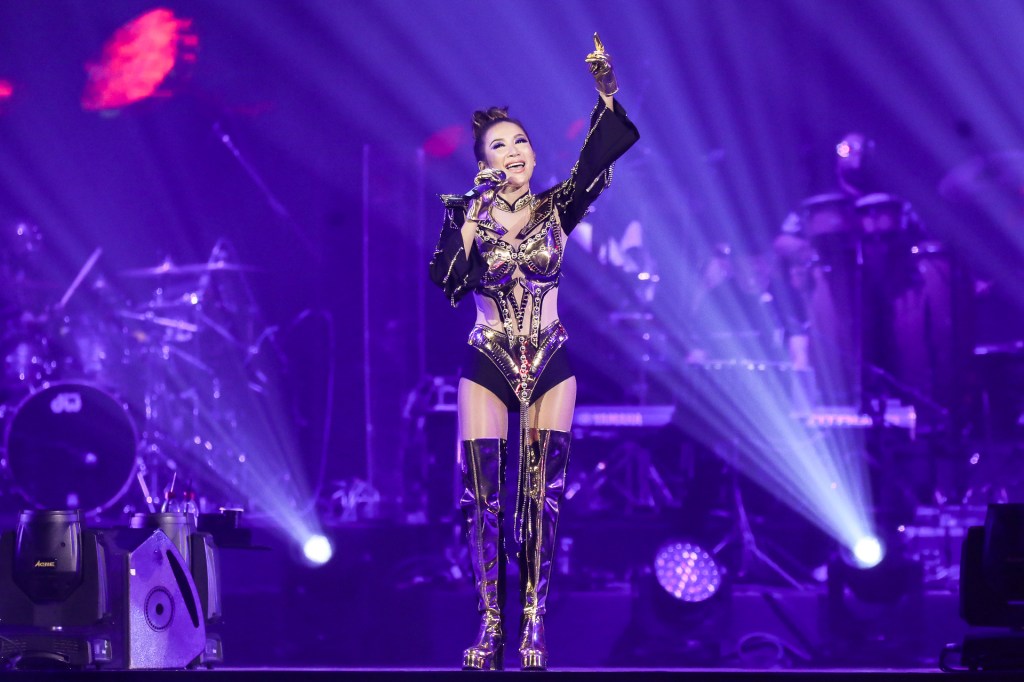 Coco Lee performs onstage during her concert at the Taipei Arena on June 21, 2019 in Taipei, Taiwan of China. 