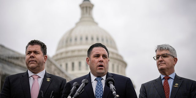 D'Esposito in front of Capitol