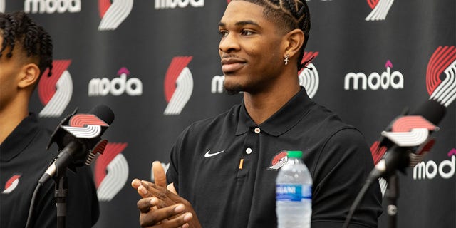 Scoot Henderson addresses the media in Portland