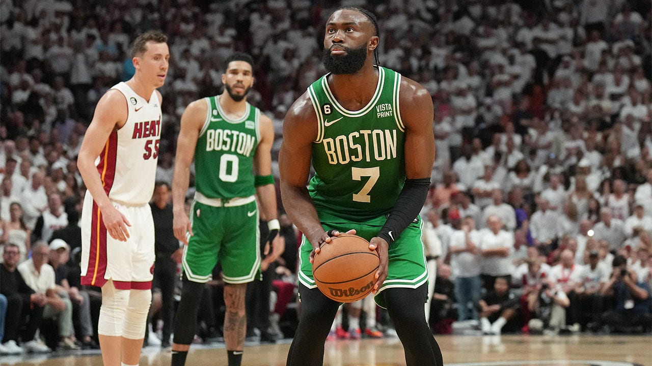 Jaylen Brown shoots a free throw