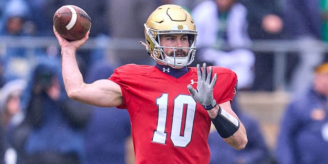 Sam Hartman throws during Notre Dame's Spring Game