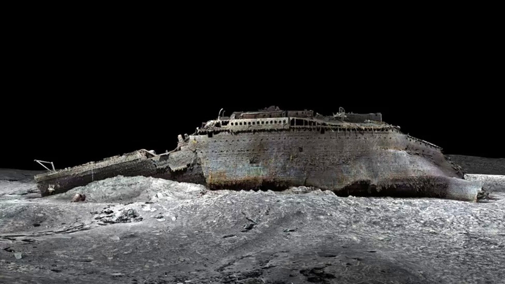 Full-sized digital scan of the Titanic, which lies 3,800m (12,500ft) down in the Atlantic, has been created using deep-sea mapping.