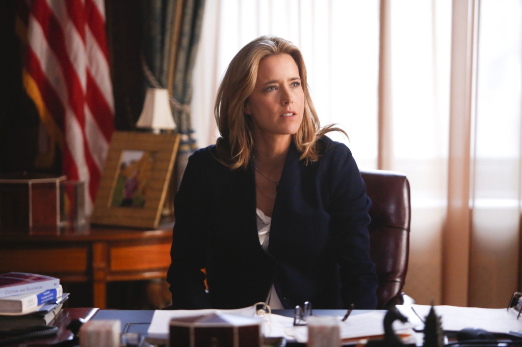 Téa Leoni  in "Madam Secretary"