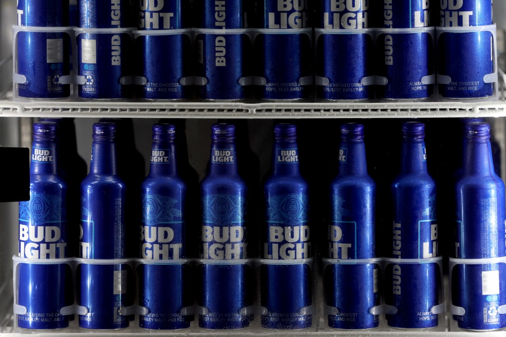 A glass bottling company impacted by Bud Light's botched promotion with transgender influencer Dylan Mulvaney will close down two of its locations.
