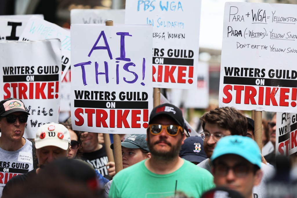 WGA strikers