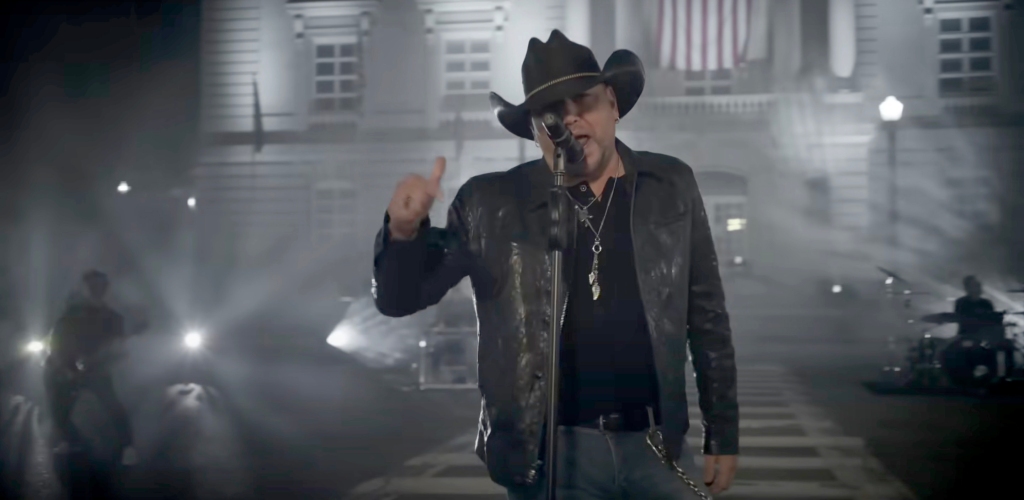 Jason Aldean in music video in front of courthouse