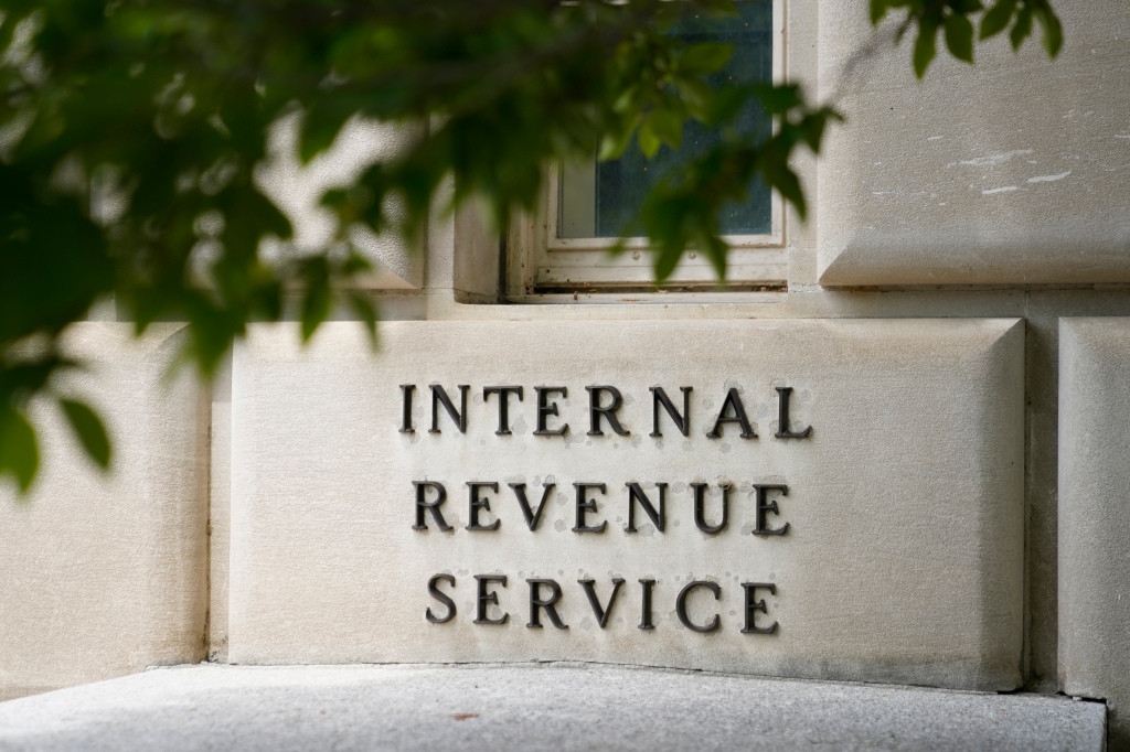 Internal Revenue Service building in DC.