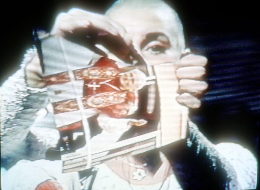 Sinead O'Connor ripping the Pope photo on "SNL" in 1992. 