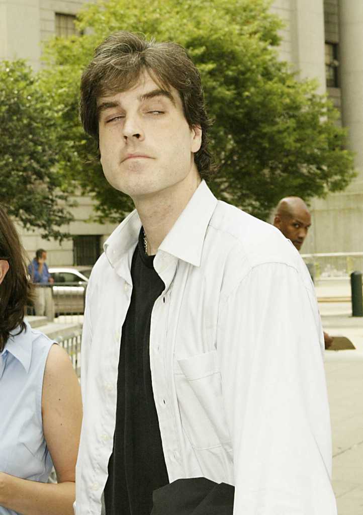 obert Chambers(center) convicted Preppie killer outside Manhattan Civil Supreme Court after giving a deposition  in 2006.