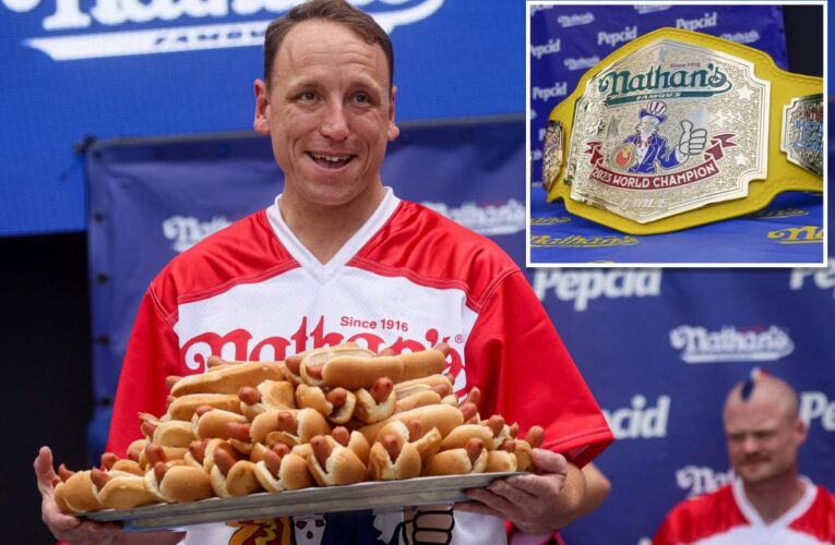 Joey Chestnust wins record 16th Nathan’s Hot Dog Eating Contest