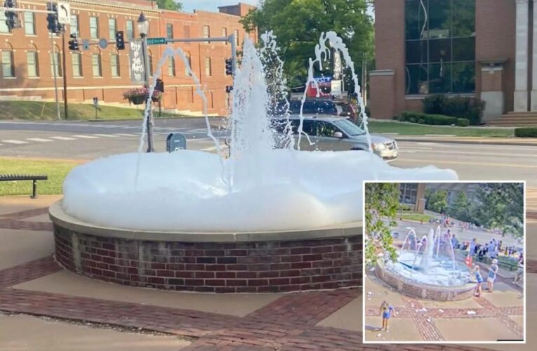 Teen pranksters in hot water for turning Missouri city hall fountain into bubble bath