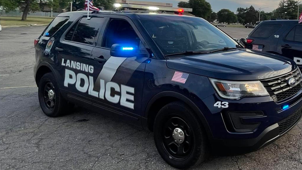 Lansing police car