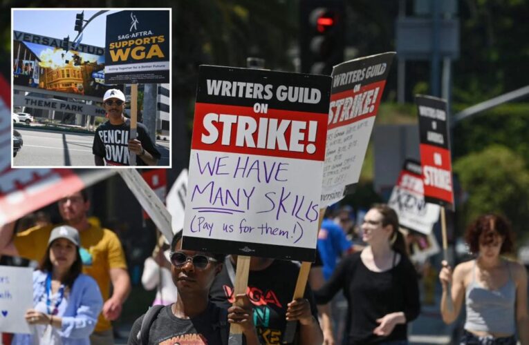 Hollywood actors extend contract talks, temporarily averting strike