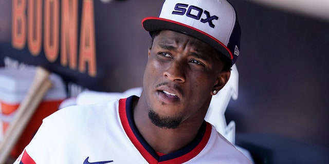 Tim Anderson looks in dugout