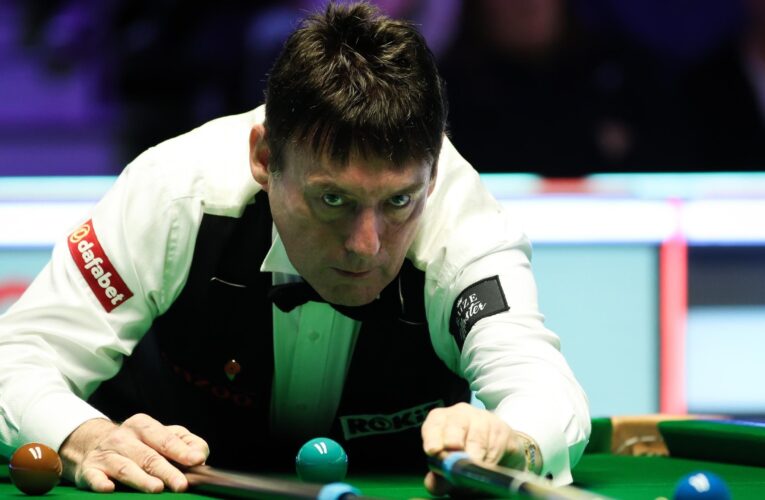 Scottish Open snooker: Jimmy White wins black-ball thriller to reach last 32 in midnight drama, Mark Selby edges through