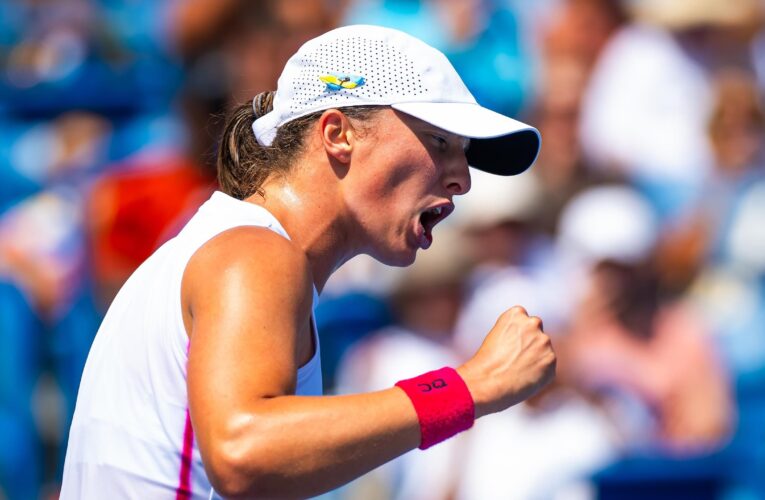 Iga Swiatek overcomes titan Marketa Vondrousova clash to reach last four of Cincinnati Open