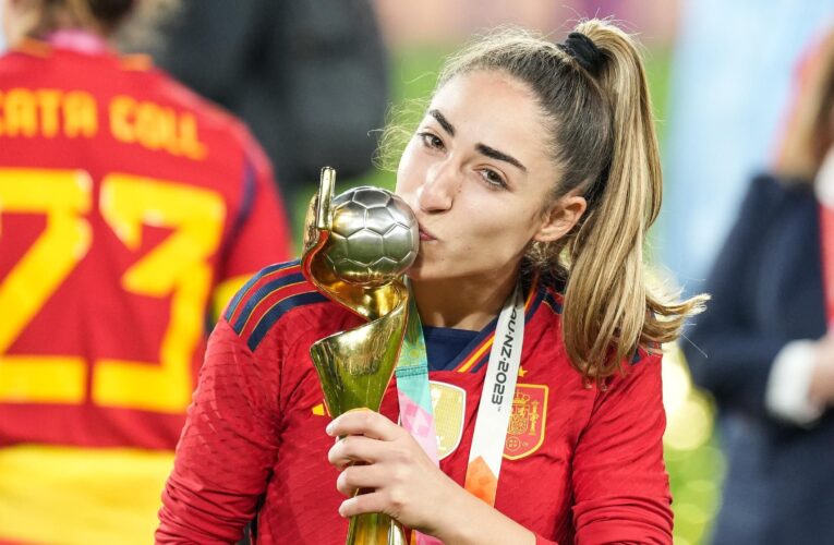 Olga Carmona learns passing of father after scoring winning goal in World Cup final for Spain