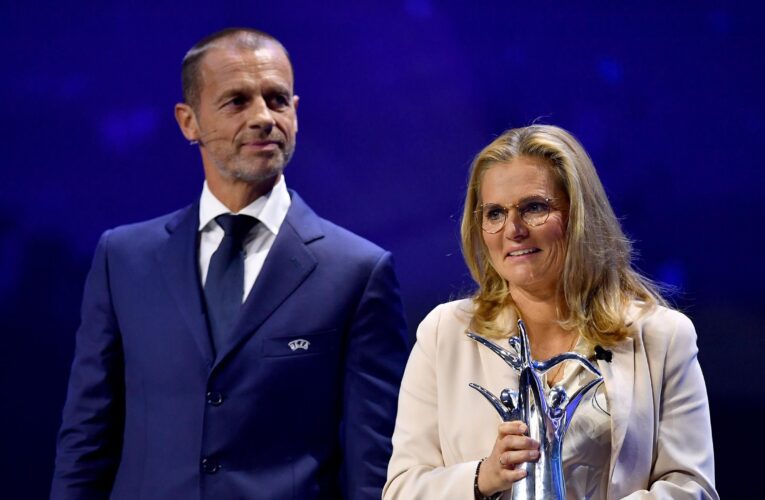 Wiegman dedicates Coach of the Year award to Spain team who deserve 'to be listened to'