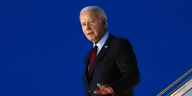 Biden arrives in UK