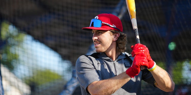 Bryson Stott takes batting practice