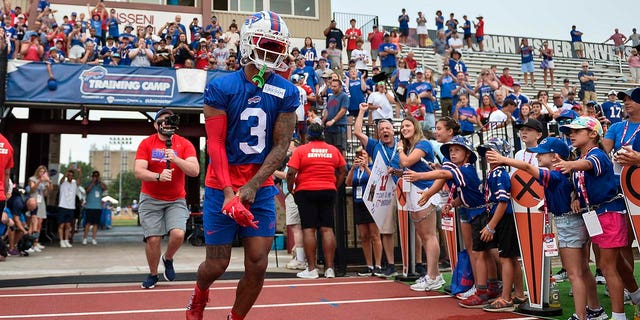 Damar Hamlin runs to the practice field