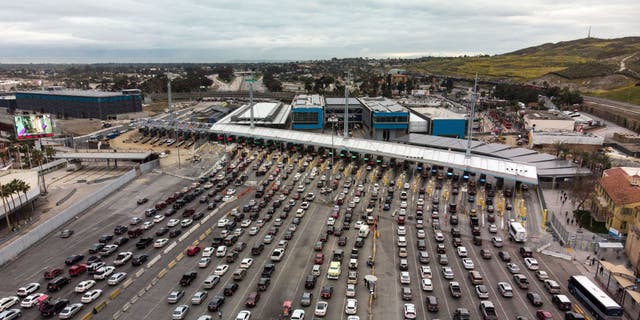 Mexico-San Diego border crossing