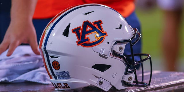 A picture of an Auburn helmet