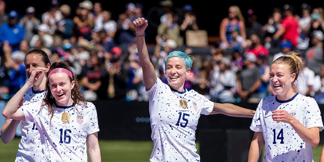 Megan Rapinoe and teammates in San Jose, California