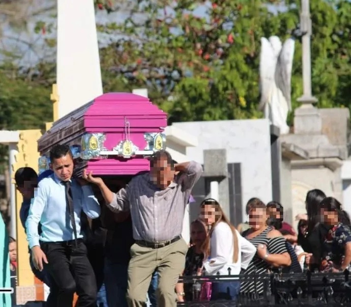Pictured: Alpha and Omega Funeral Home in AhuachapÃ¡n showing their new pink Barbie themed coffins.
