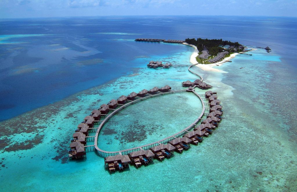 A luxury resort in the Maldives is hiring for Ken's role of 'beach' â the big question is: Are you Kenough?
