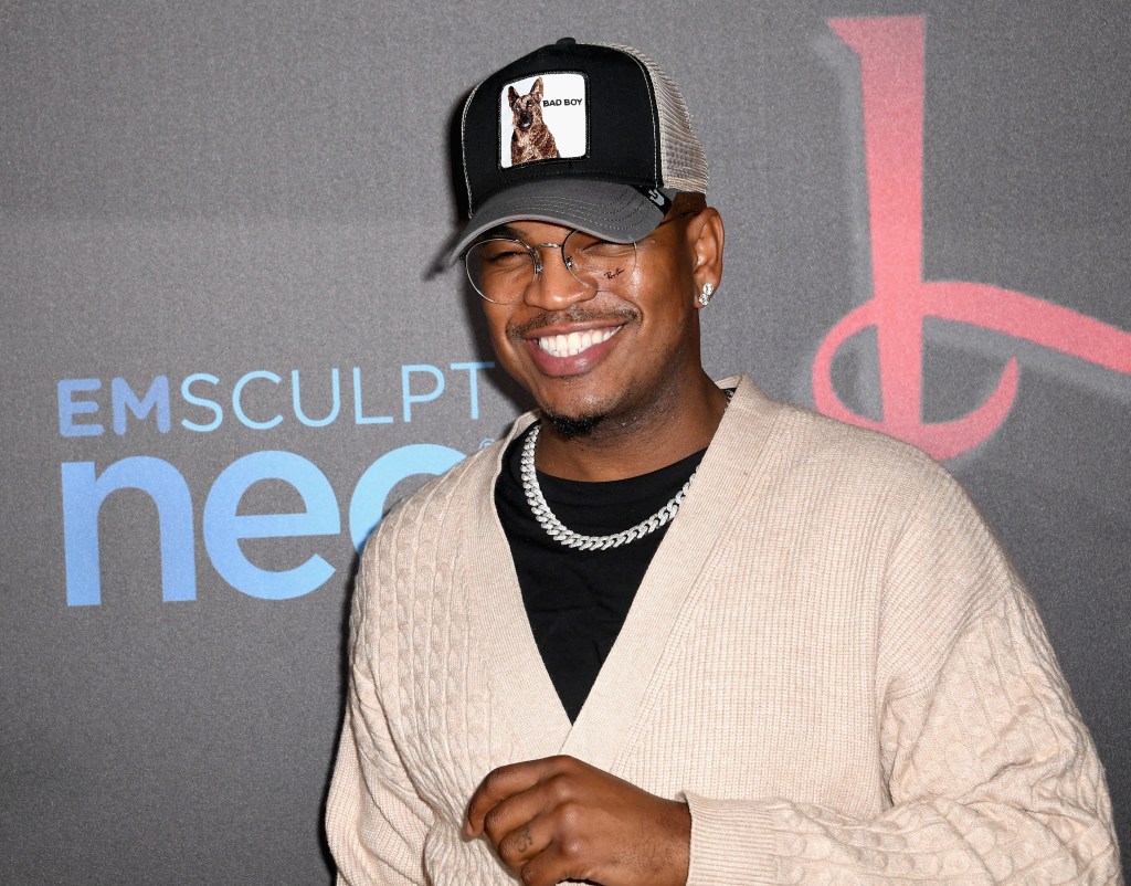  Ne-Yo attends Once Upon A Time On Halloween