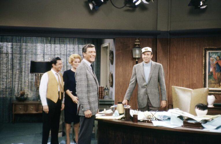 Mary Tyler Moore’s ‘conflict’ with ‘Dick Van Dyke Show’ co-stars revealed