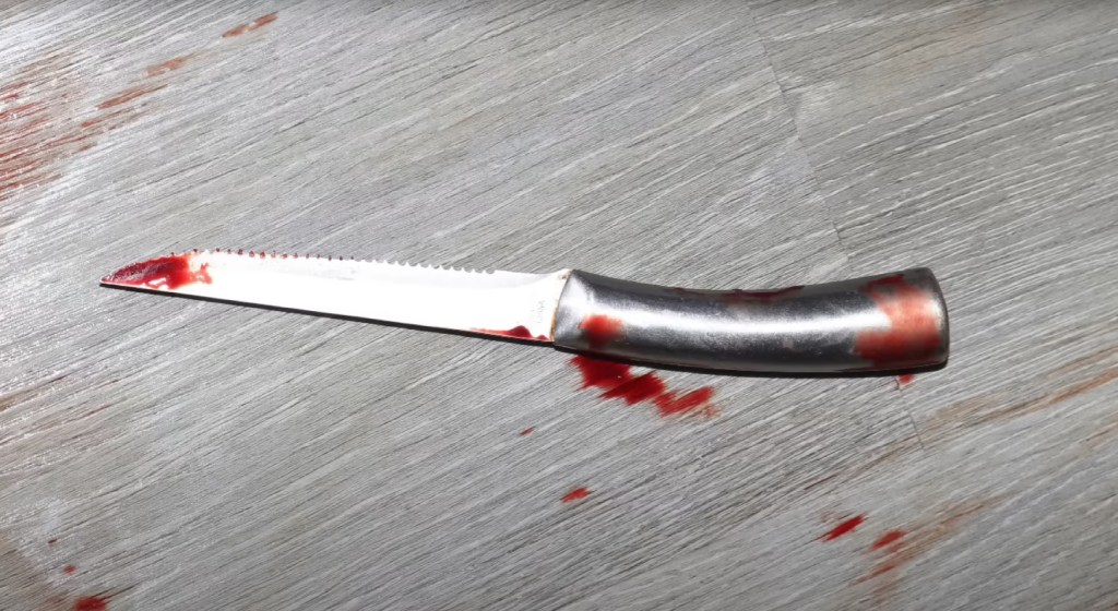 BLOODY KNIFE