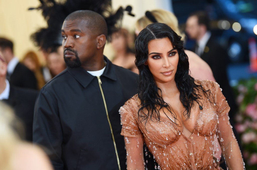 Kim Kardashian not concerned about Kanye West's bare butt in Italy: source