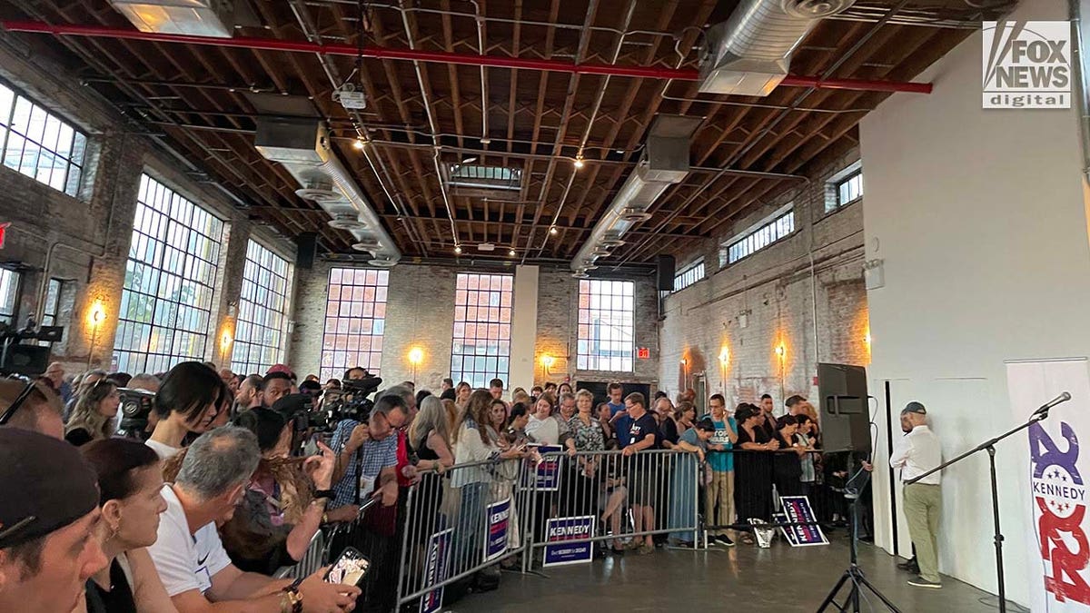 RFK Jr event crowd