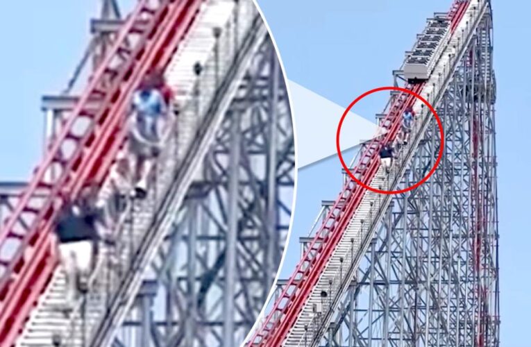 Record-breaking roller coaster stops midair, forcing riders to terrifyingly walk down 200 feet: video
