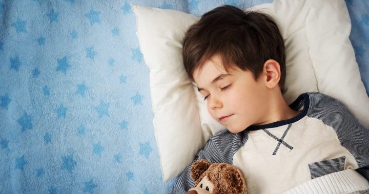 1 in 4 Canadian kids don’t get enough sleep. A back-to-school routine may help