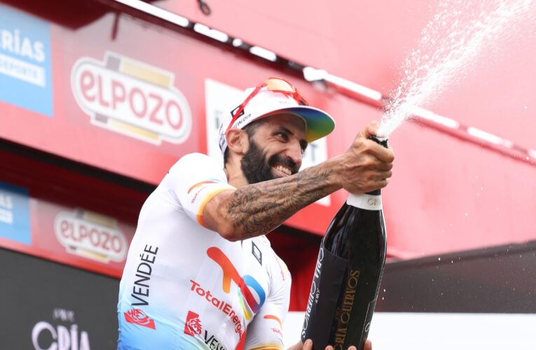 ‘He’s found his calling’ – Dan Lloyd celebrates Geoff Soupe’s shock Vuelta a Espana Stage 7 victory