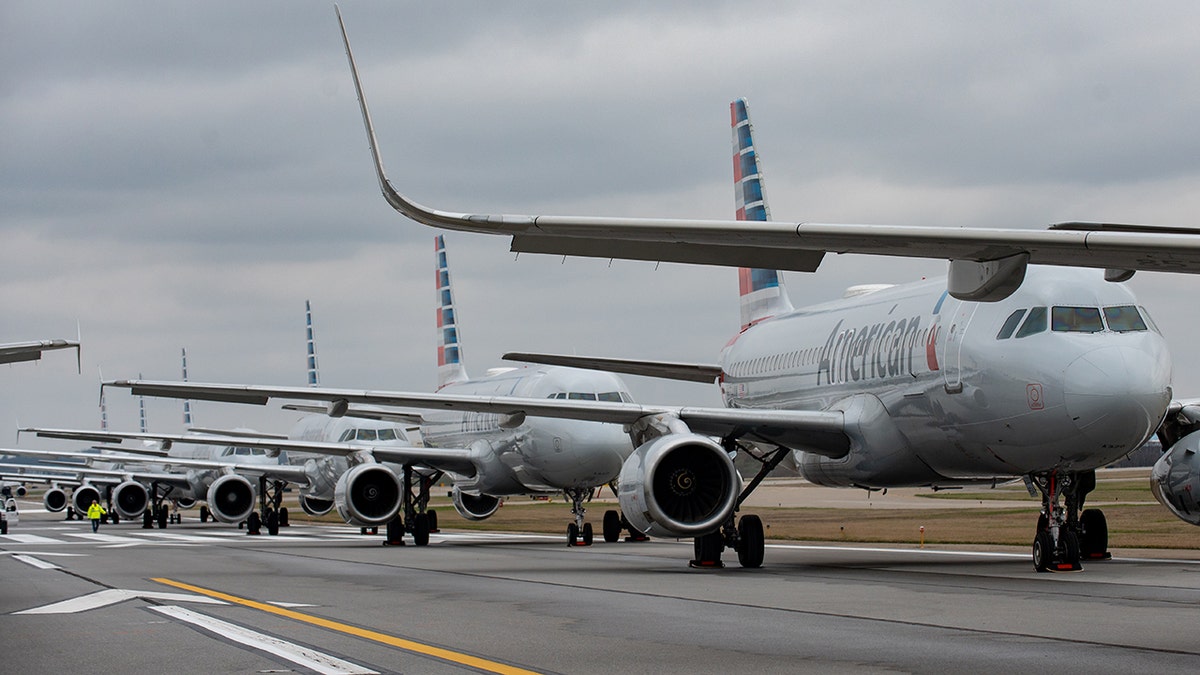 Several planes at Pittsburgh International Airport