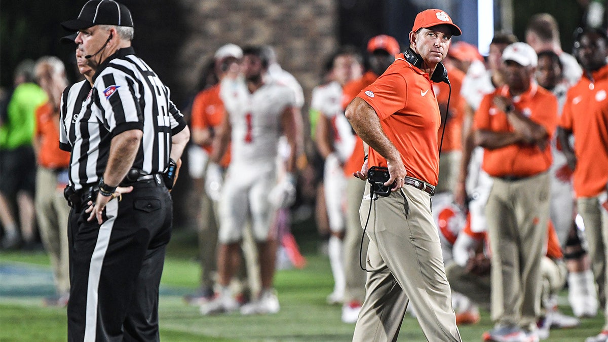 Dabo Swinney coaches against Duke