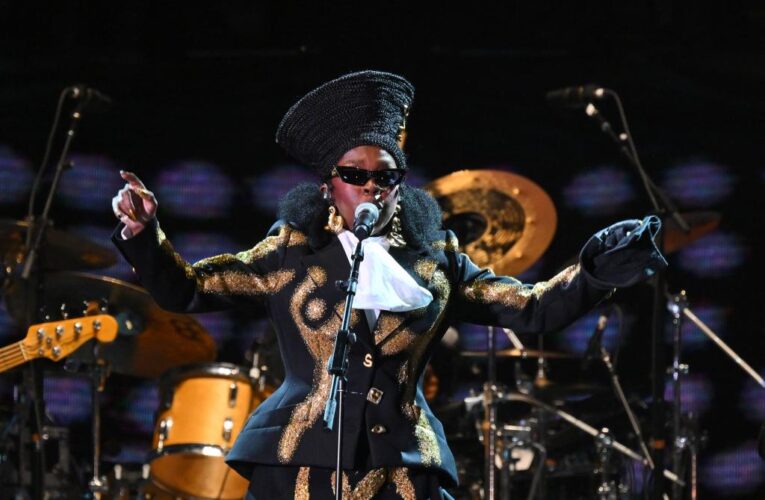 Lauryn Hill kills it at rain-soaked Global Citizen Festival