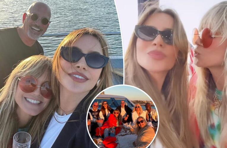 Sofia Vergara, Heidi Klum blow kisses on yacht with ‘AGT’ co-stars