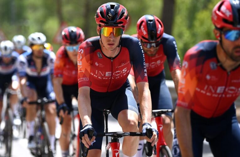 La Vuelta a Espana: ‘Probably my helmet saved my life’ – Thymen Arensman out of race after horror Stage 7 crash