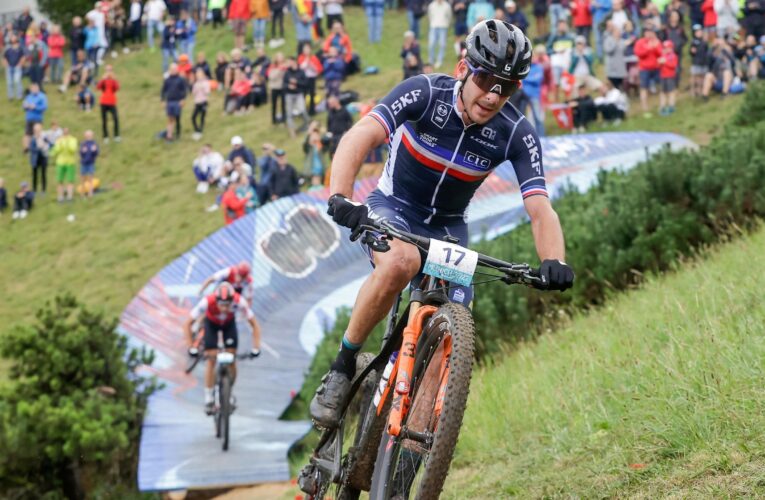 Puck Pieterse and Victor Koretzky power their way to women’s and men’s short-track victories in Les Gets