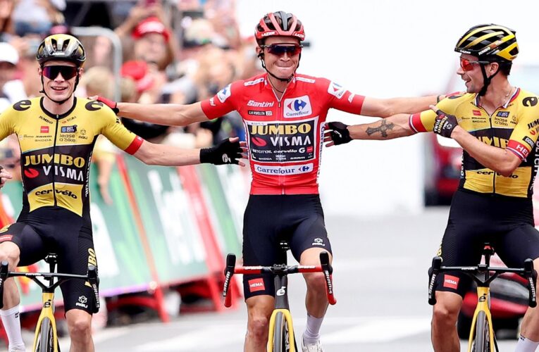 ‘At what cost?’ – Sean Kelly ponders Jumbo-Visma tensions ahead of Sepp Kuss’ Vuelta a Espana triumph