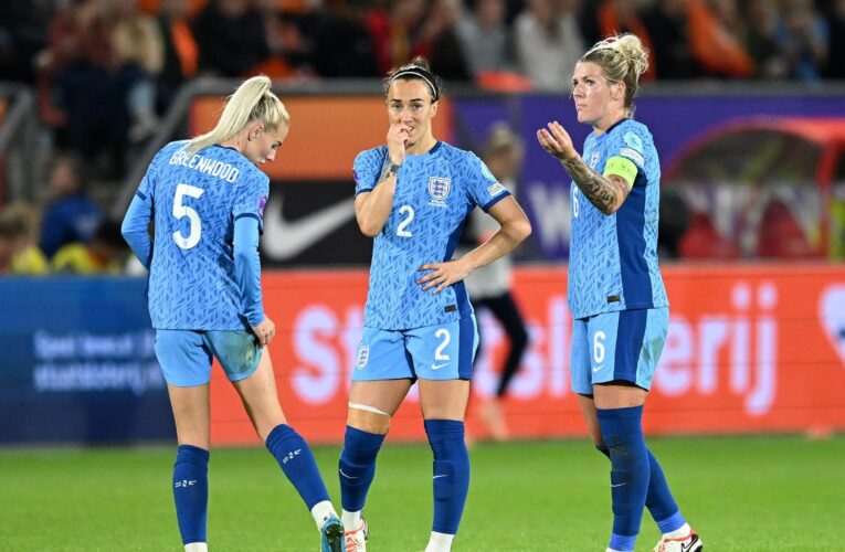 Netherlands 2-1 England: Renate Jansen nets last-gasp winner as Sarina Wiegman suffers defeat on homecoming